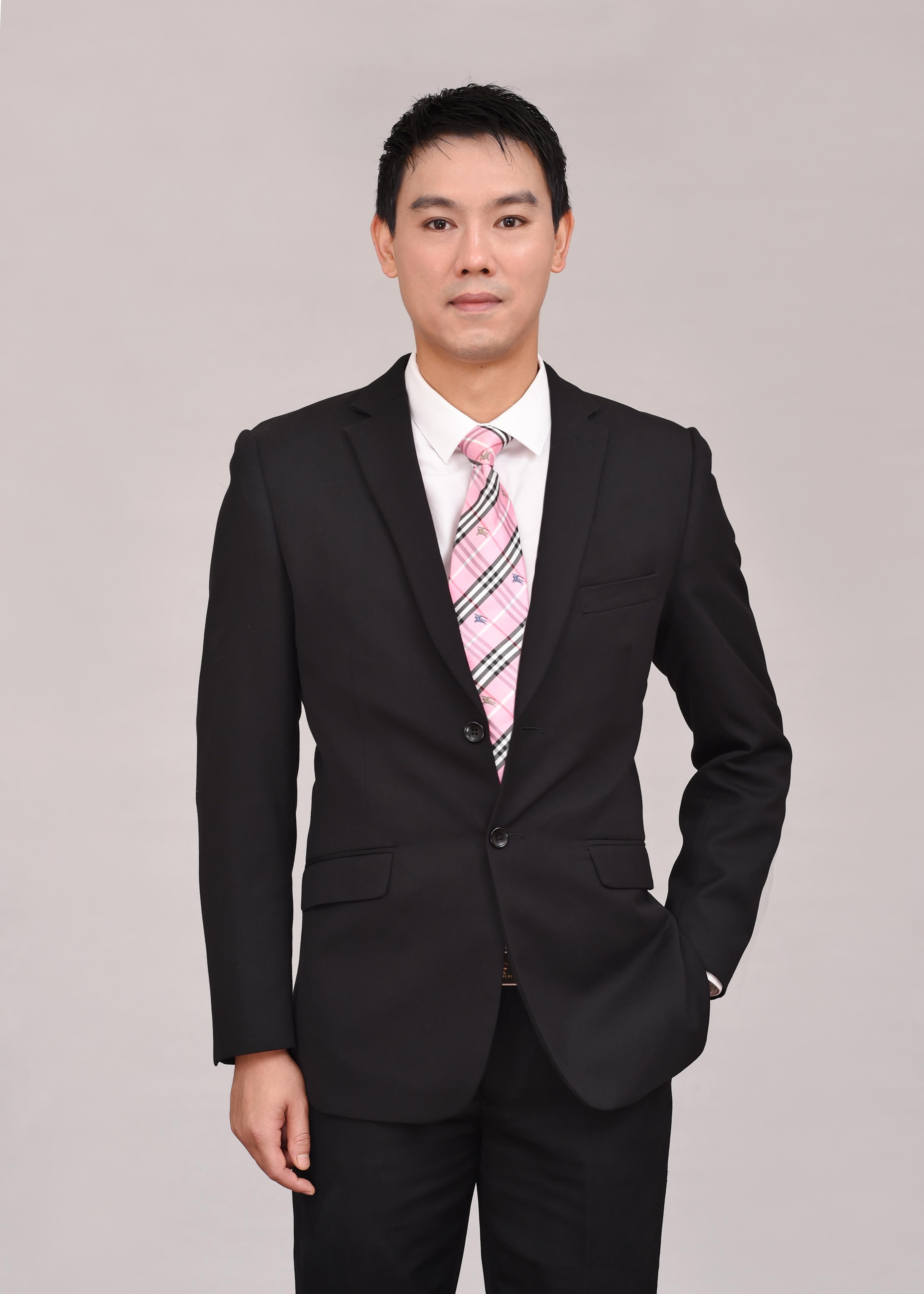 时革白 品牌与内容负责人